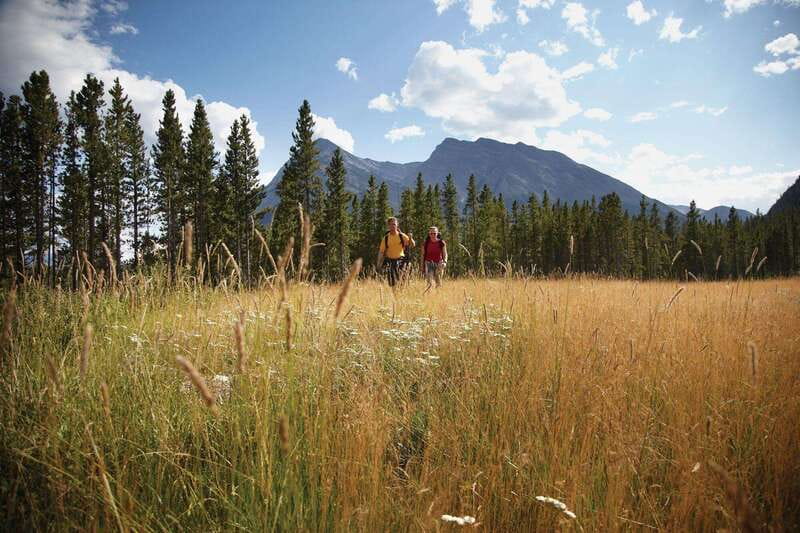 The Canmore HISTORY TOUR - Cowboys and Coal Miners 2H Walk - Trail time: how to enjoy the views without rushing