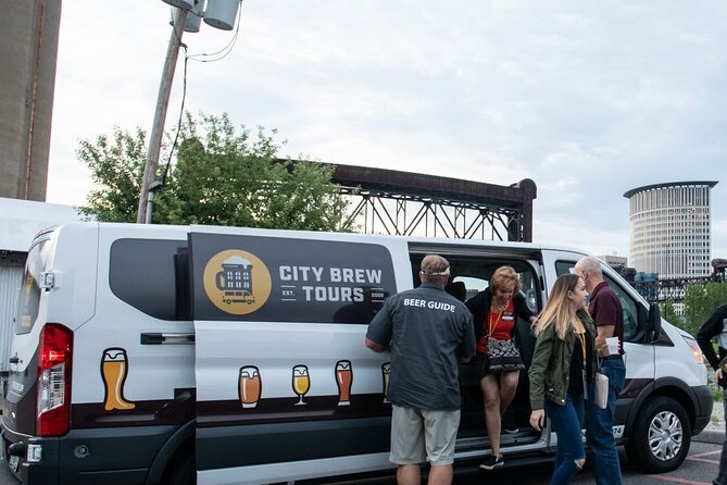 The Sip of Montreal Brew Tour - The guide and group vibe: what you’ll likely feel during the tasting