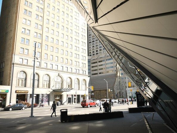Toronto Discovery District 2hr Walking Tour - Key things to know before you go