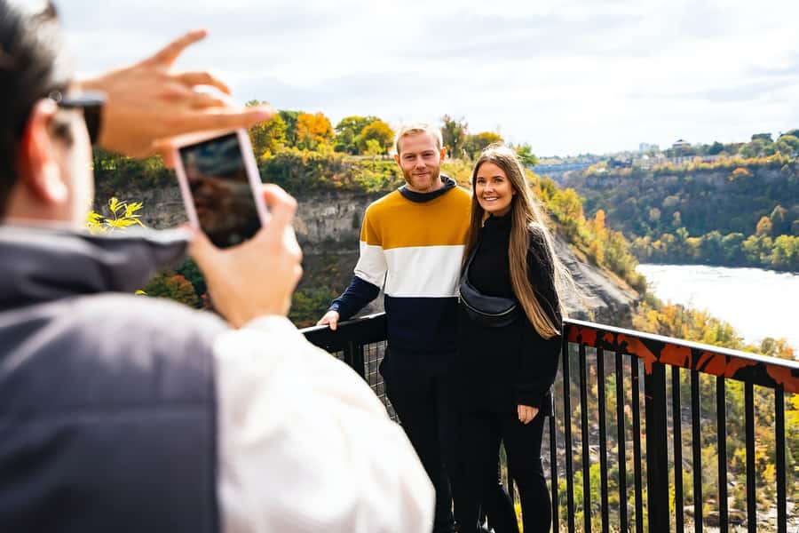 Toronto: Falls Day Tour with Boat Cruise & Niagara-the-Lake - Key Highlights That Make This Day Trip Work