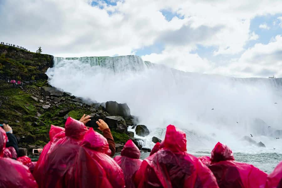 Toronto: Falls Day Tour with Boat Cruise & Niagara-the-Lake - Niagara Falls Free Time: Use It to Hit Multiple Angles