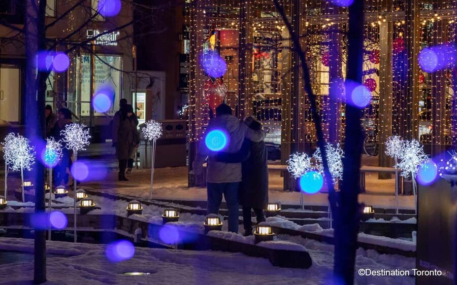 Toronto: Festive Lights Bus Tour - Why a festive lights bus tour works so well in Toronto winters