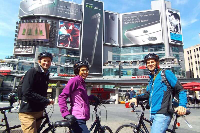 Toronto: Heart of Downtown 3.5-Hour Bike Tour - Union Station to Chinatown: getting the transit heart and the street edge