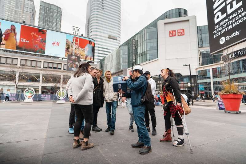 Toronto: Hollywood North Experience Film & TV Tour - Theatres, Old City Hall, and City Hall: Screen-Friendly Architecture