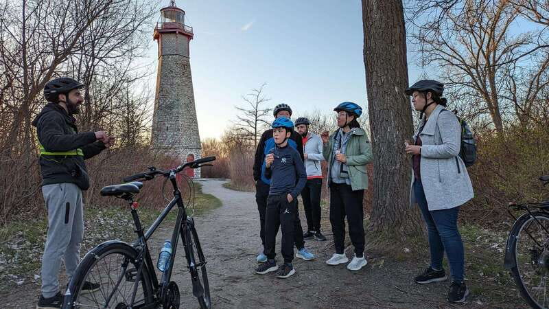 Toronto Islands: Morning or Twilight 3.5-Hour Bike Tour - Quick hits you will notice on the Toronto Islands