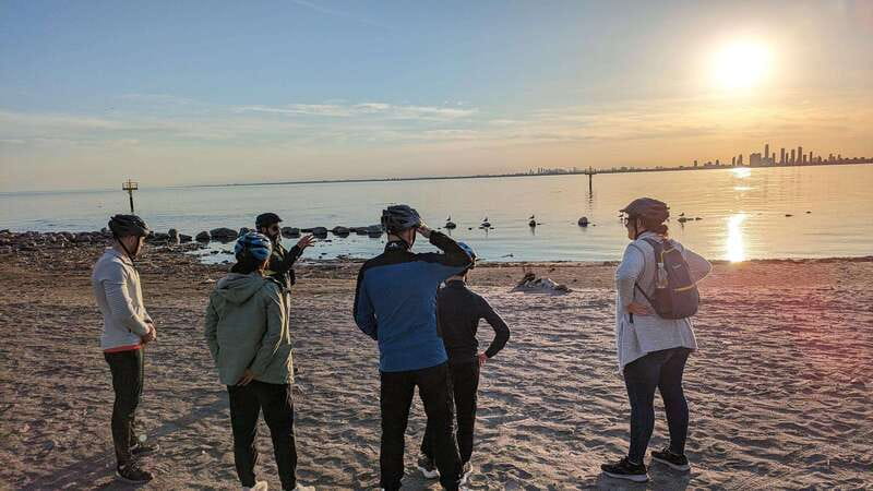Toronto Islands: Morning or Twilight 3.5-Hour Bike Tour - Gibraltar Point Lighthouse and Royal Canadian Yacht Club highlights