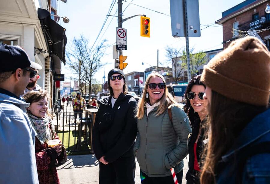 Toronto: Must Do NonTouristy Street Art Tour by local Artist - College West and Dundas West: the outdoor art gallery you actually want
