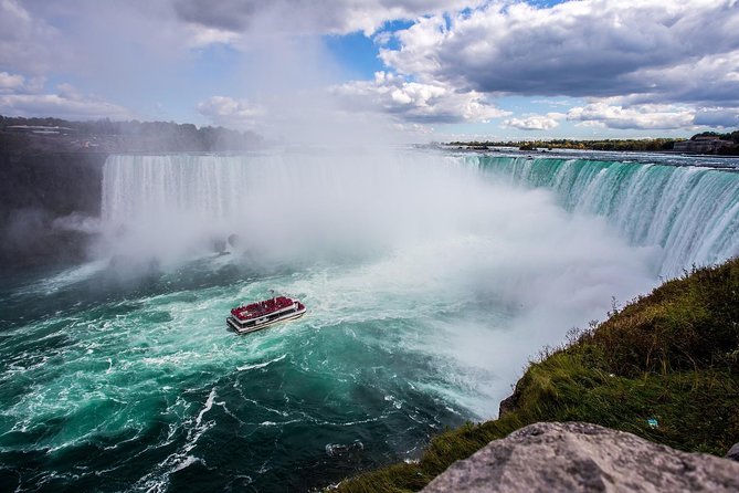 Toronto & Niagara Falls 2 Days Tour - Coach comfort and what to do with the long drive