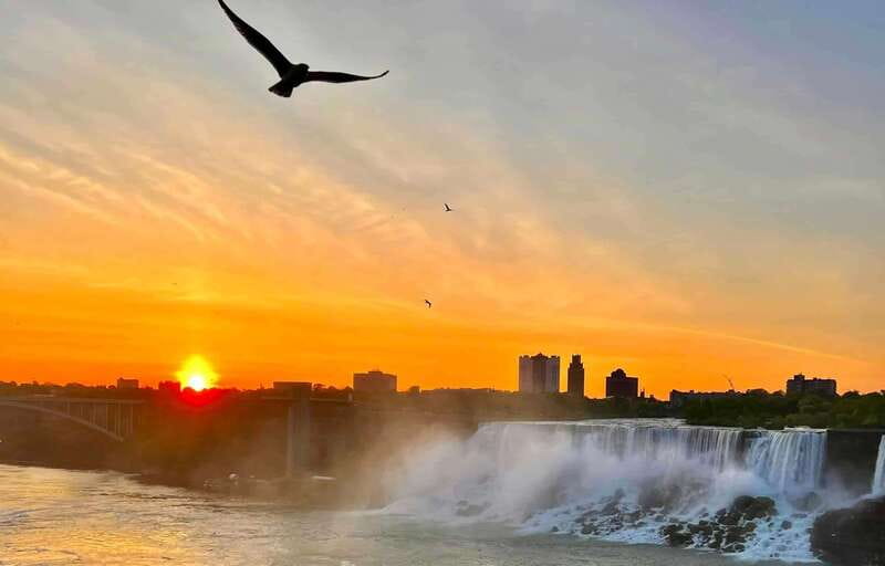 Toronto: Niagara Falls Day & Evening Tour + Top Attractions - Key Things You’ll Actually Care About