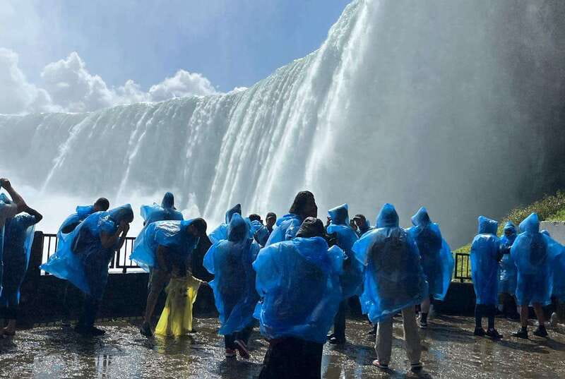 Toronto: Niagara Falls Day & Evening Tour + Top Attractions - Illumination Tower, Where You Actually Control the Colors