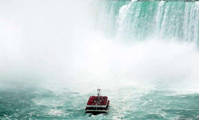 Toronto: Niagara Falls Day Tour with Boat Tour Option - Key things to know before you go