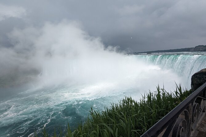Toronto: Niagara Falls VIP Private Luxury SUV Tour - Table Rock Welcome Centre: the falls up close for 30 minutes