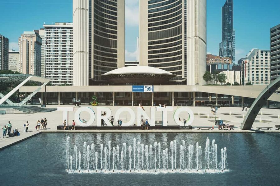 Toronto: Premium Driving Tour with Tower and Harbour Cruise - Why this 5-hour Toronto loop feels worth it