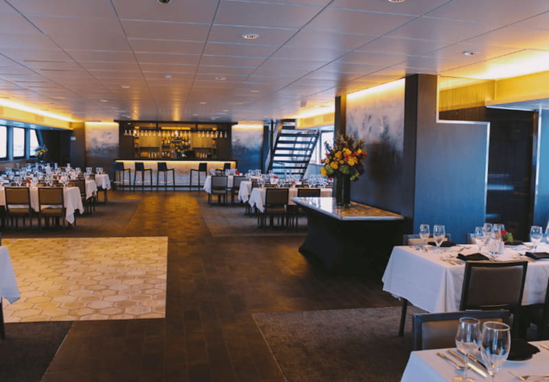 Toronto: Premium Harbor Cruise with Lunch, Brunch, or Dinner - The Cash Bar Reality: Plan Your Drinks Accordingly