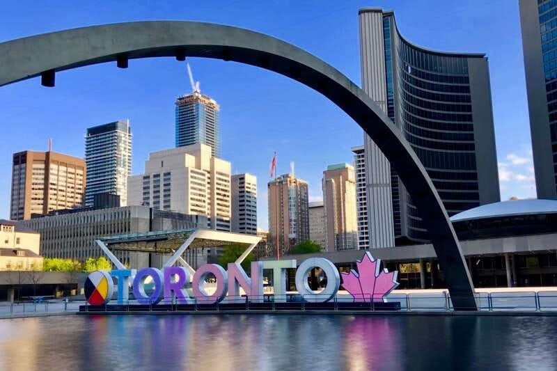 Toronto: Private Walking Tour With A Guide (Private Tour) - Why a private walking tour works so well in Toronto