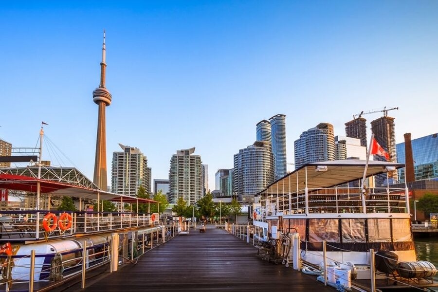 Toronto: Shuttle Transfer Between Downtown and Niagara Falls - Luggage Rules and Smart Packing for a Smooth Loading