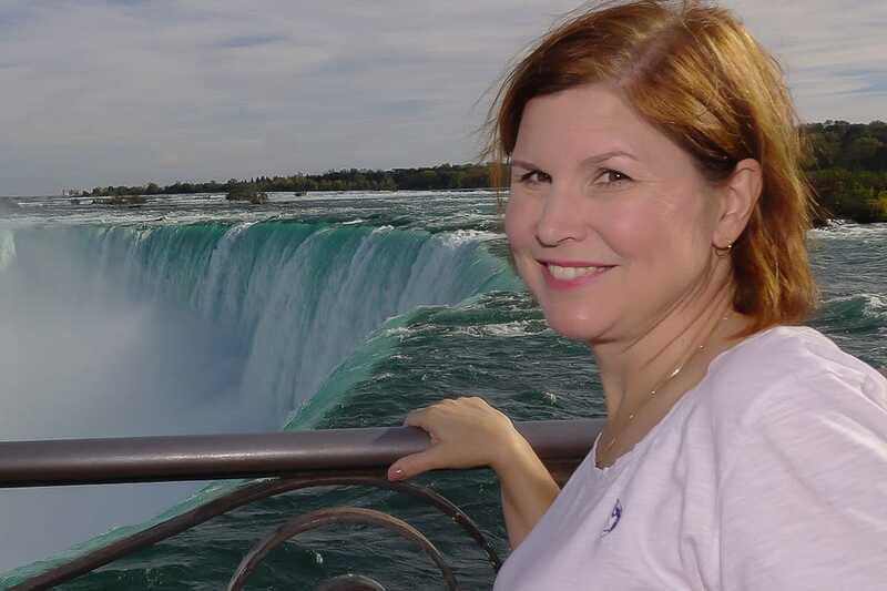 Toronto: Splendours of Niagara Falls Small Group Tour w/Boat - Who This Niagara Falls Tour Fits Best