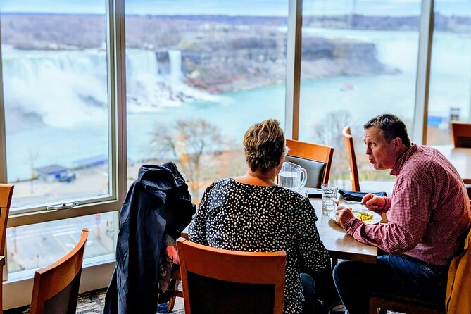Toronto to Niagara Falls Day Tour with Boat Cruise and Lunch - The Guide Experience: What Makes It Smooth Versus Chaotic
