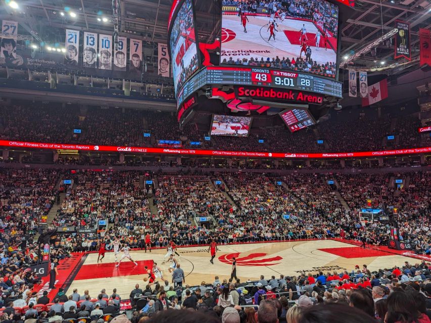 Toronto: Toronto Raptors NBA Game Ticket at Scotiabank Arena - Toronto in the stands: how the city shows up at a Raptors game