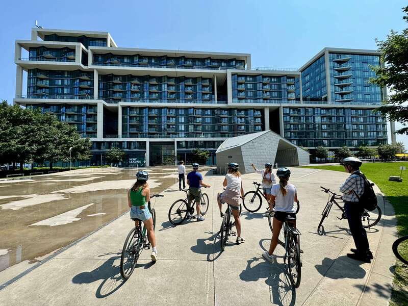 Toronto Waterfront and Islands Guided Bicycle Tour - Photo Stops Along the Waterfront: Where the City Looks Best