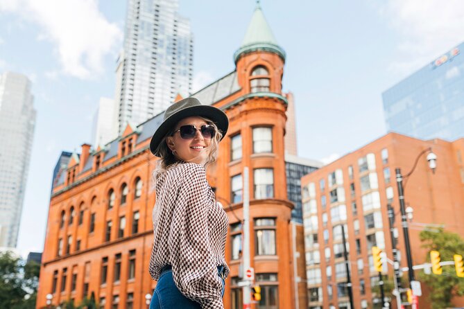 Travel Photo Session in Toronto - Stop-by-Stop: What Each Part Feels Like