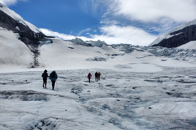 Tread Lightly Glacier Hikes - What to wear and bring so your day feels smooth