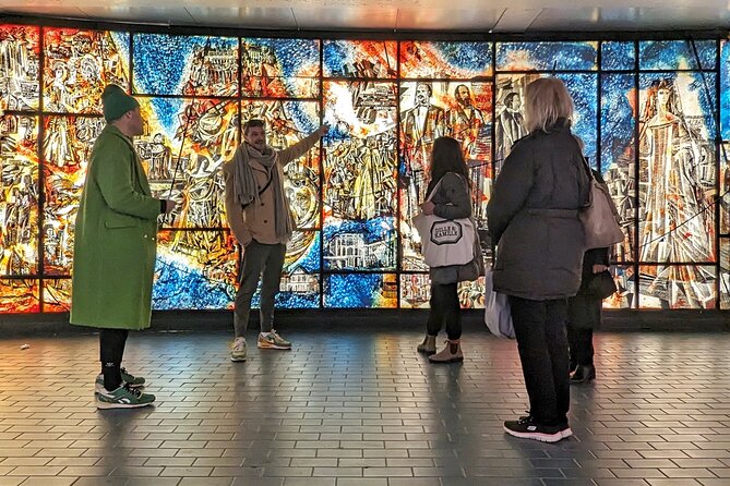 Underground city & Downtown. Great way to stay warm! - Stop 2: Underground City tunnels, pathways, and how Montreal stays connected