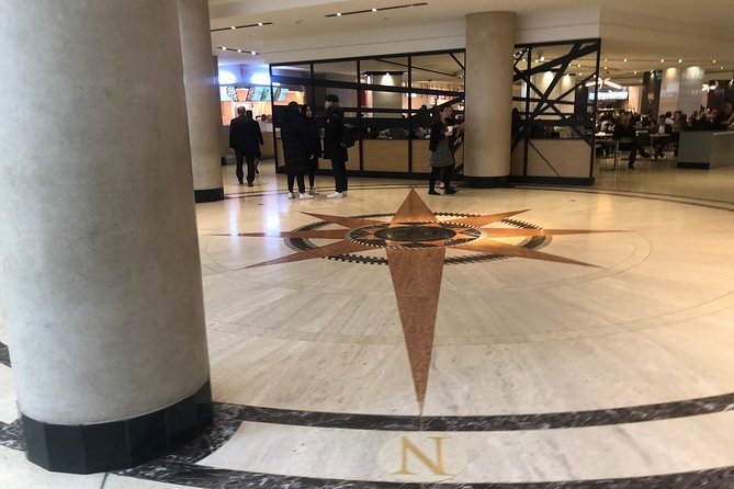 Underground Toronto PATH Tour - Union Station Stop: Seeing the City’s Busiest Hub