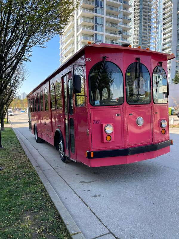 Vancouver: 24 or 48-Hour Hop-On Hop-Off Trolley Tour Pass - What the onboard commentary feels like in practice