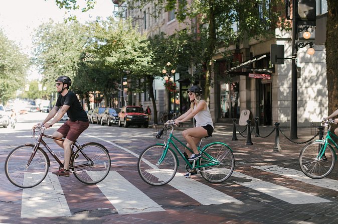 Vancouver Bike or Ebike Rental - Self Guided Map provided - Riding in Vancouver: why the day feels safer than you expect