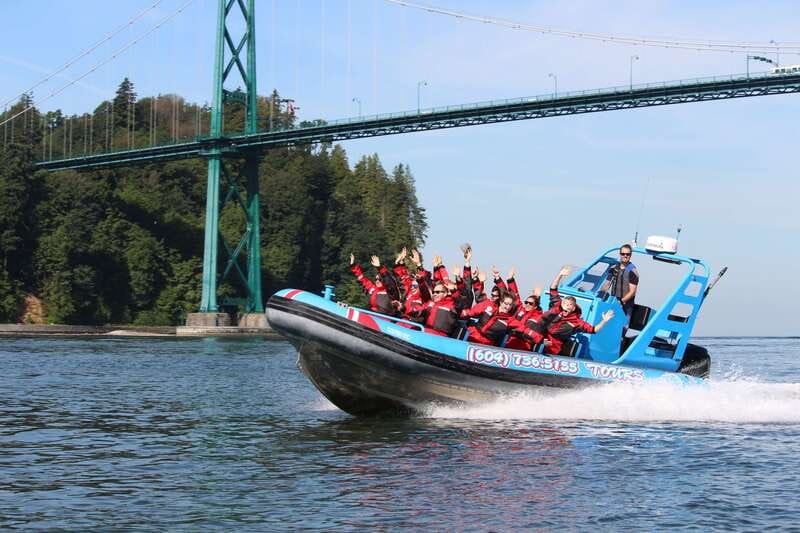 Vancouver: Bowen Island Boat Cruise with Dinner - Cruising Out of Vancouver: Skyline Views and Onboard Commentary