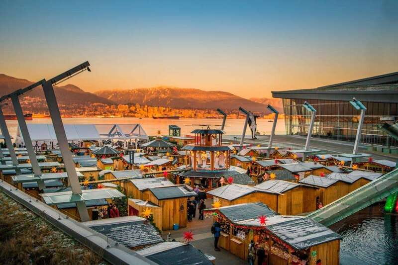 Vancouver: Christmas Lights Karaoke Trolley Tour - Quick Reasons This Trolley Tour Works