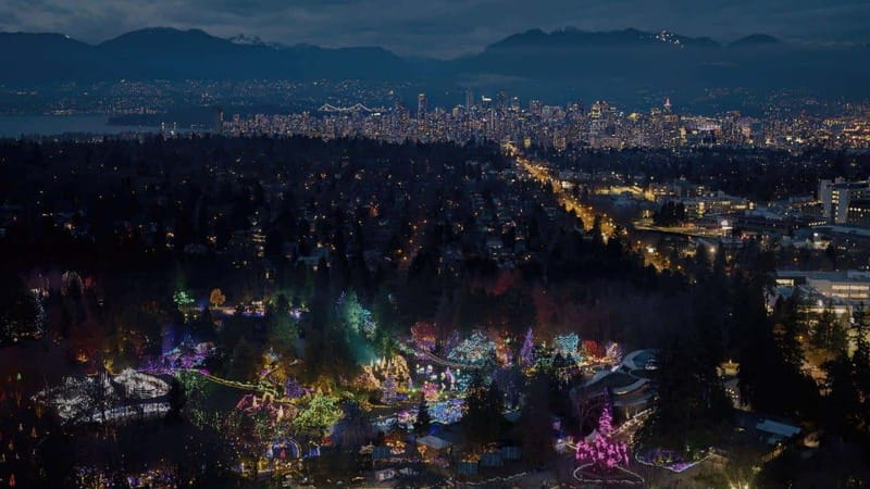 Vancouver: Christmas Lights Karaoke Trolley Tour - A Christmas Party That Actually Moves Through Town
