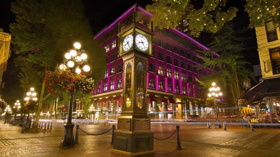 Vancouver: City Highlights Bus Tour - Granville Island and the Public Market: Food Scouting Done Right