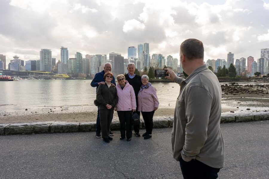 Vancouver: City Highlights & Vancouver Lookout Tour - Vancouver Lookout Tower: the 360-degree payoff