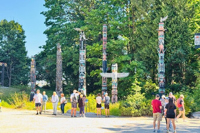 Vancouver City Tour: Stanley Park, Granville Island & False Creek - English Bay, Yaletown, and Chinatown: photo stops that become neighborhood orientation