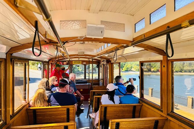 Vancouver City Tour: Stanley Park, Granville Island & False Creek - Getting there on time: the Cordova meeting point and the trolley reality