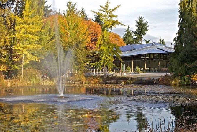 Vancouver Day Tour | Visit The Most Unique Places! Private - Bloedel Conservatory and Queen Elizabeth Park: birds, flowers, and a high point