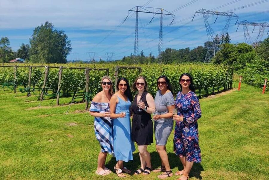 Vancouver: Fraser Valley and White Rock Wine Tour - Leaving Vancouver fast, then slowing down the moment you arrive
