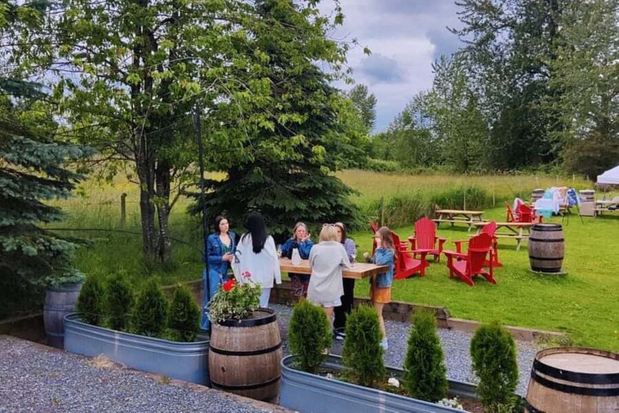 Vancouver: Fraser Valley and White Rock Wine Tour - Winery Stop One: Backyard or Glasshouse to set the tone