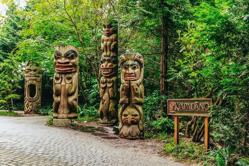 Vancouver Highlights: Capilano Bridge & Granville Island - Granville Island Market: where Vancouver turns edible and personal