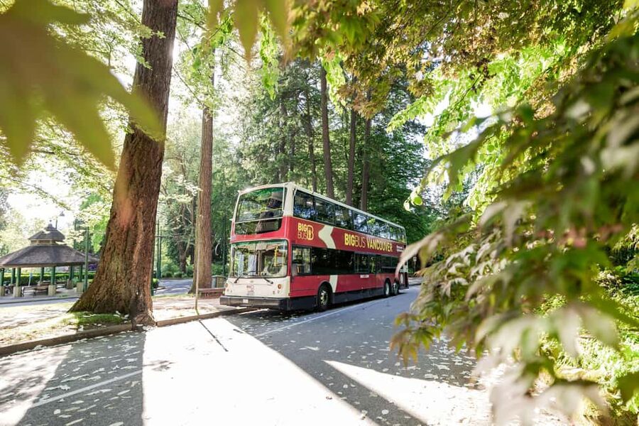 Vancouver: Hop-on Hop-off Sightseeing Tour with 10 Stops - Library Square and Vancouver Public Library, a calm downtown break