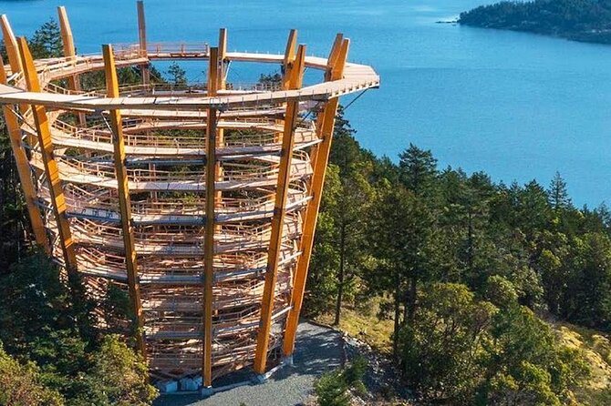 Vancouver Island, Butchart, Malahat 2-Day Tour in Chinese/English - Fan Tan Alley, Inner Harbour, and Mile Zero: Fast Local Color Between Bigger Stops