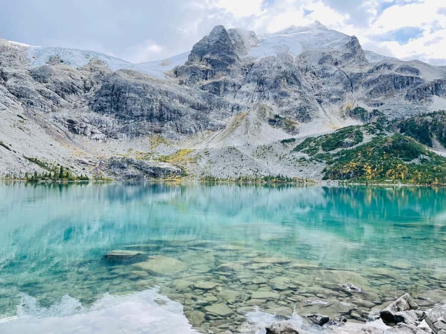 Vancouver: Joffre Lakes Park Hike and Whistler Day Trip - Matier Glacier views: what you should look for on the way up