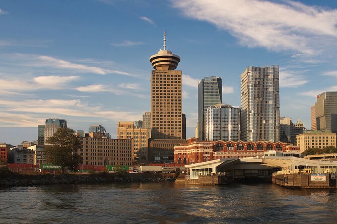 Vancouver Lookout Admission Ticket - Harbour Centre Lift: Simple Entry, Big “How Is This City Laid Out?” Payoff