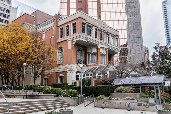 Vancouver Old Town Treasure Hunt: Self-Guided Walking Game - Marine Building: Art Deco details you can actually spot