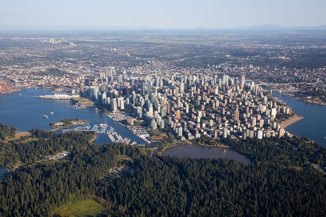 Vancouver Premium Tour: Capilano Bridge + Grouse Mountain Lunch - Capilano Suspension Bridge Park: the wow factor is real