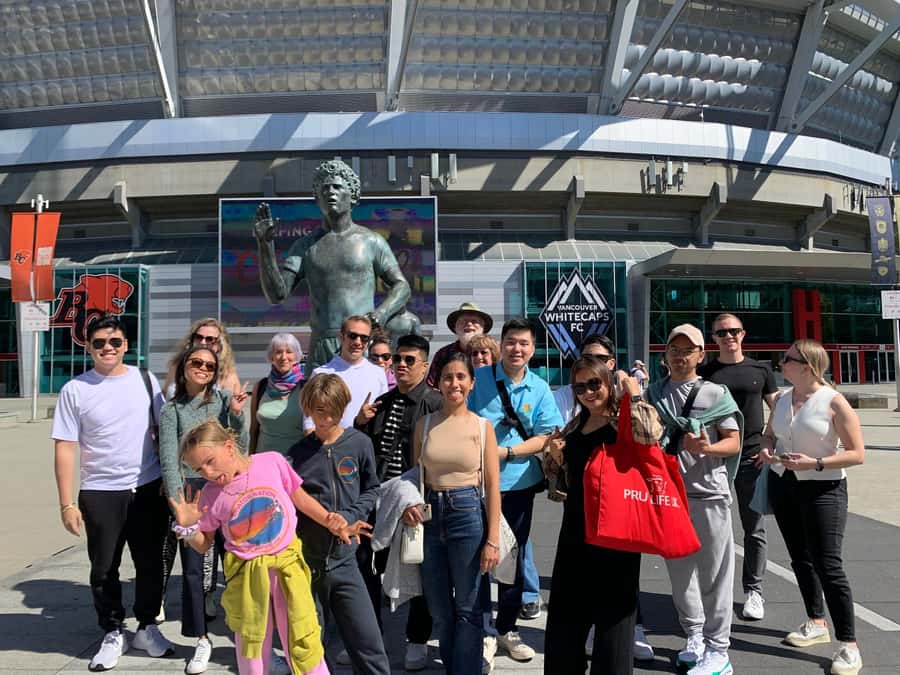 Vancouver: Private Walking Tour of City Highlights | 3-Hour - Terry Fox Statue: The City Becomes Personal