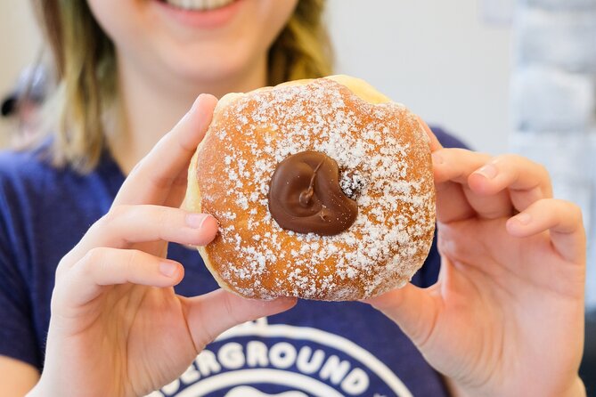 Vancouver’s Sweetest Stroll: A Delicious Donut Experience - How the guide storytelling makes the walk worth it