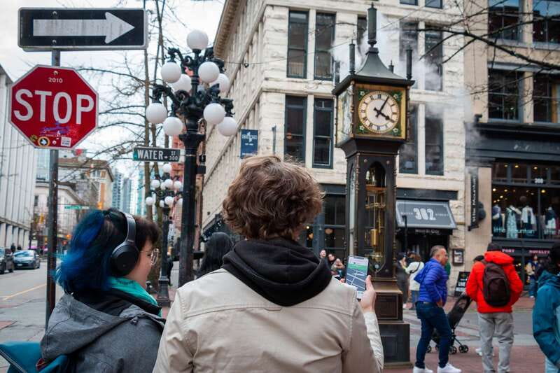 Vancouver: Self-Guided Smartphone Walking Tour of Gastown - How the Tour Gets Started at the Starting Point